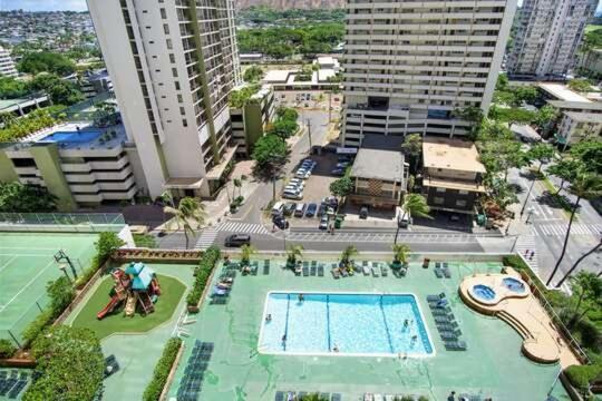 Deluxe Panoramic Mountain View Condo - 37Th Floor, Free Parking & Wifi Condo Χονολουλού Εξωτερικό φωτογραφία